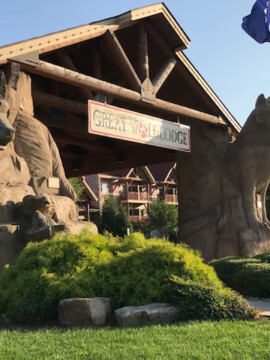 How To Save Money at Great Wolf Lodge, Great Wolf Lodge Savings Plan, Great Wolf Lodge Tips, Family Travel, Traveling With Kids