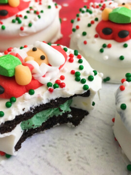Oreo Christmas Cookies, Holiday Cookies, Santa Christmas Cookies, Dipped Oreo Cookies, Festive Christmas Cookies, Holiday Baking