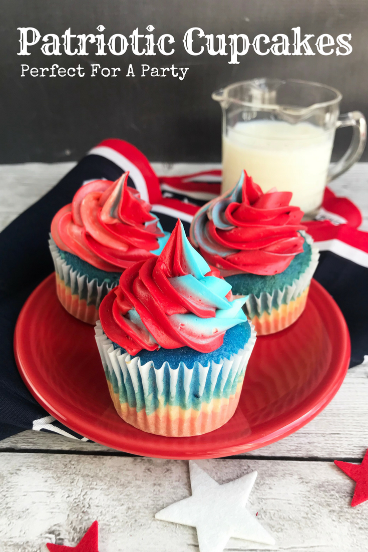 This easy patriotic dessert recipe is perfect for your Summer parties and come together quickly. It'll be the start of your 4th of July party.
