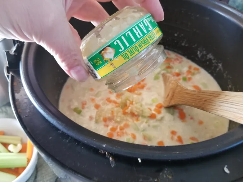 Buffalo Chicken Slow Cooker Soup, Buffalo Chicken Soup, Slow Cooker Soup, Crock-Pot Soup Recipe, Soup Recipe, One-bowl Dinner