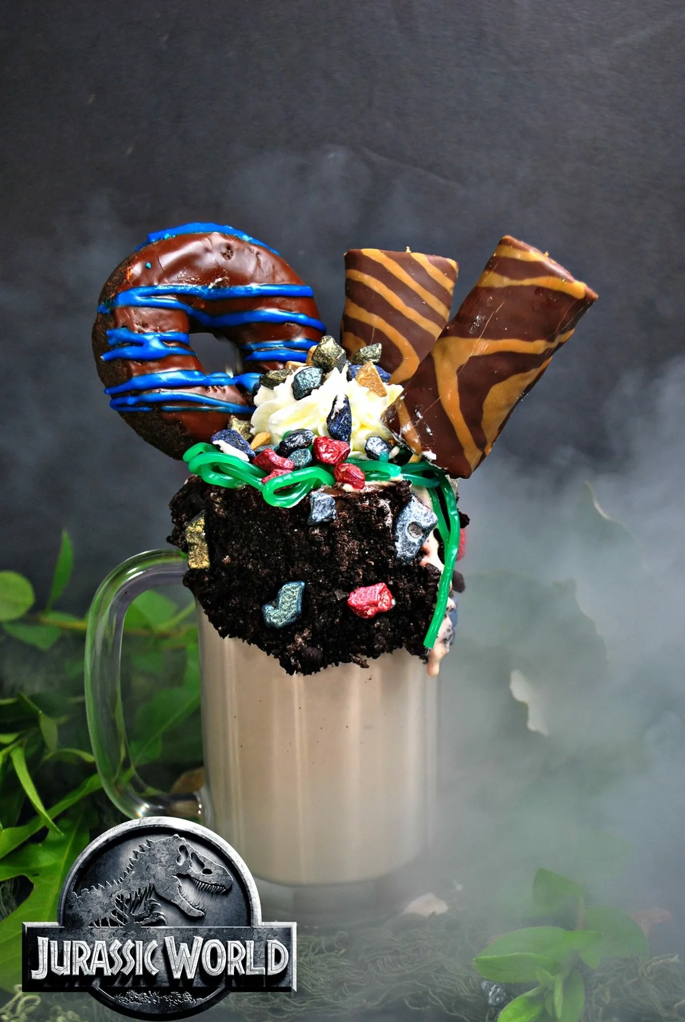 Inspired by the Jurassic World films, this dinosaur milkshake recipe is over-the-top "freakshake" style. Make it with the kid and enjoy together. #JurassicWorld #FallenKingdom #Dinosaur #Freakshake #Milkshake #Dessert