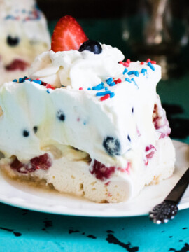 Patriotic Lasagna Dessert, 4th of July Dessert, Patriotic Dessert, Red White and Blue Dessert, BBQ Dessert