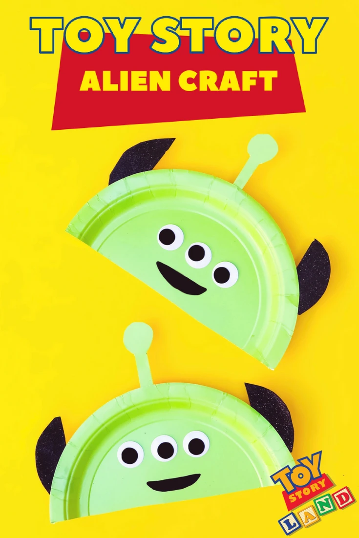 Countdown to vacation with this fun Toy Story Land inspired alien craft. Perfect for preschoolers or little Toy Story fans! #ToyStory #ToyStoryLand #Preschool #PreschoolCraft #KidsCraft