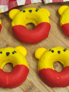 Winnie The Pooh Donut Recipe, Winnie The Pooh, Christopher Robin Movie, Disney's Christopher Robin
