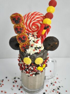Mickey Mouse Milkshake, Mickey Mouse Milkshake Recipe, Mickey Mouse Freakshake