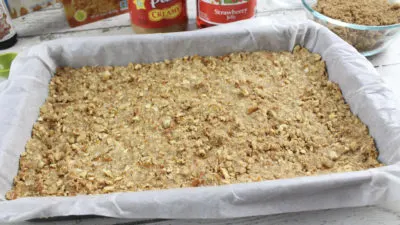 Peanut Butter and Jelly Pretzel Bars, Peanut Butter and Jelly Bars, Dessert Bars Recipe, Dessert Recipe, Easy Dessert Recipe