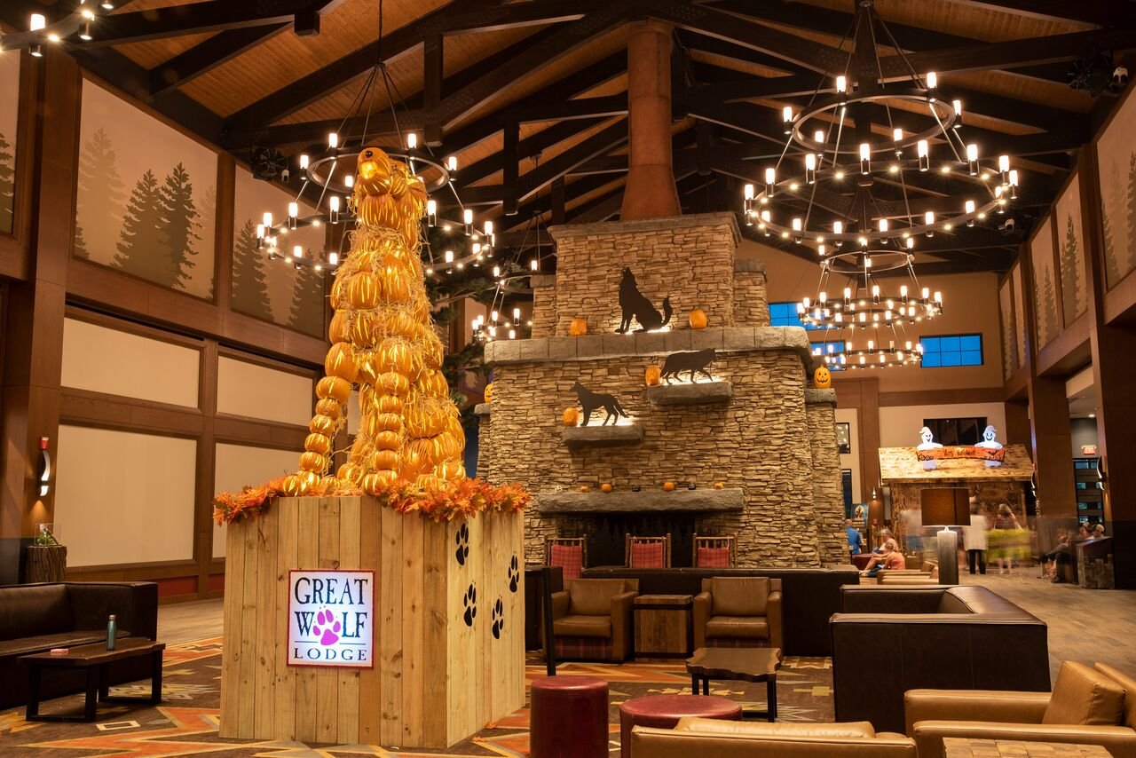 Howl-O-Ween, Fall Family Travel, Great Wolf Lodge, Great Wolf Lodge Tips, Howl-O-Ween at Great Wolf Lodge, Travel Destinations for Kids