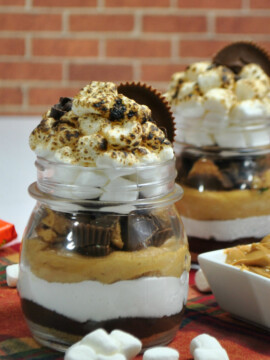 Reese's Peanut Butter Cups, Leftover Halloween Candy Recipe, Halloween Candy, Dessert Parfait