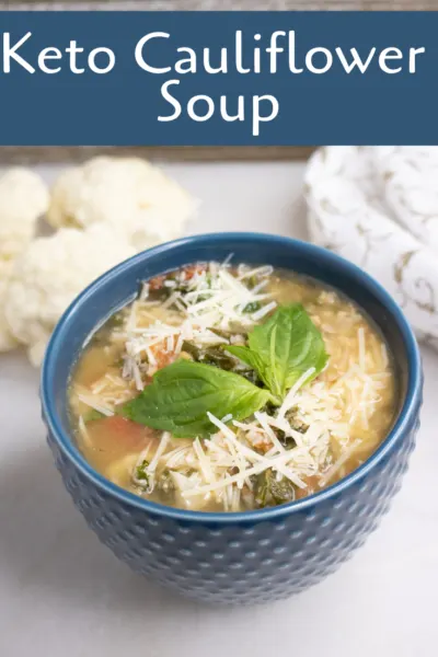 On a Keto Diet? This low carb cauliflower soup recipe is warm and comforting without the added carbs. #Keto #KetoDiet #LowCarb #Soup #SoupRecipe #LowCarbSoup #WinterSoup 