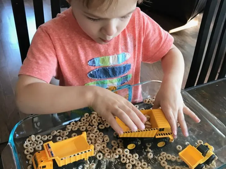 Rainy Day Kids Activities, Rainy Day Activities For Toddlers, Rainy Day Activities, Kids Play Ideas