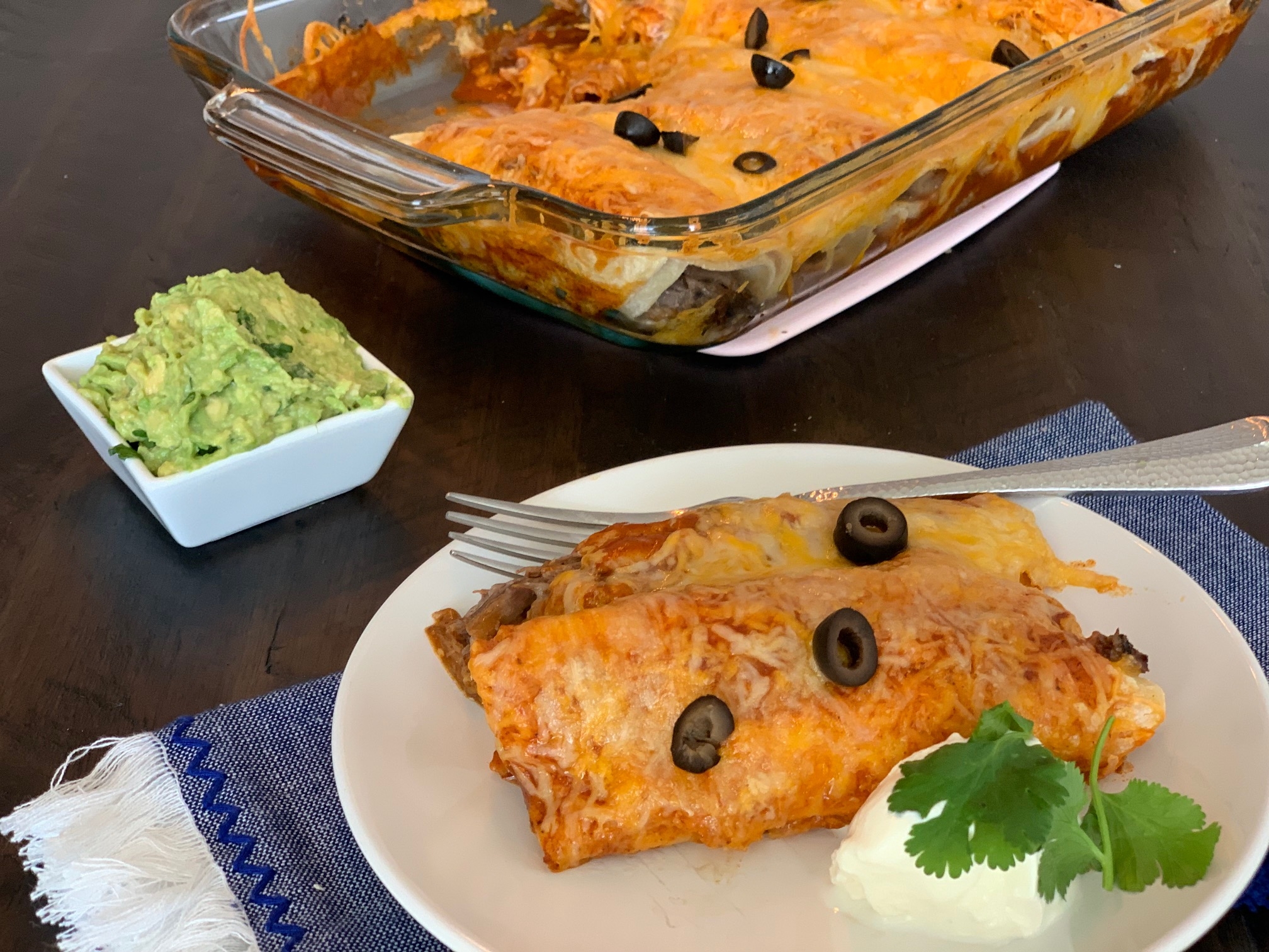 Authentic Mexican Shredded Beef Enchiladas, Shredded Beef Enchiladas, Beef Enchiladas, Easy Enchiladas, Easy Mexican Food, Authentic Mexican Recipe