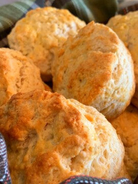 Buttermilk Biscuits, Easy Buttermilk Biscuits, Southern Buttermilk Biscuits, Breakfast Recipe, Baking, Old Fashioned Biscuits