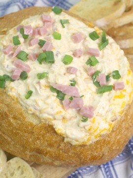 Warm Mississippi Cheese Dip, Southern Cheese Dip, Mississippi Cheese Dip Recipe, Hot Cheese Dip, Southern Food, Tailgating Recipe, Appetizer Recipe