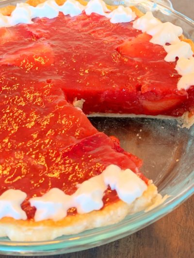 old fashioned strawberry pie, strawberry pie, easy strawberry pie, strawberry pie with glaze