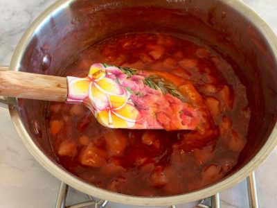 old fashioned strawberry pie, strawberry pie, easy strawberry pie, strawberry pie with glaze