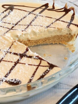 Easy Frozen Brandy Alexander Pie Recipe, Brandy Alexander, Summer Pie Recipe, Ice Cream Pie Recipe, Frozen Pie Recipe