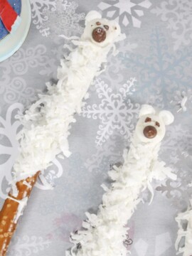 Winter Themed Snack For Kids - Polar Bear Pretzels