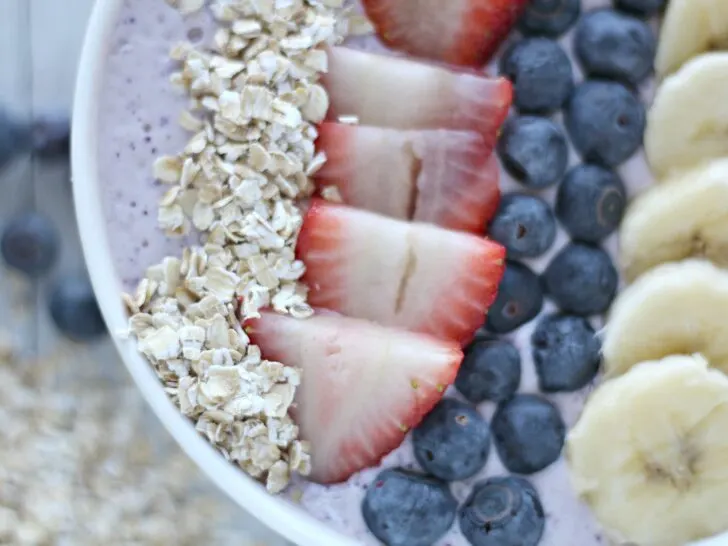 Banana Berry Smoothie Bowl, Easy Smoothie Bowl Recipe, Strawberry Banana Smoothie Bowl, Protein Packed Smoothie Bowl Recipe