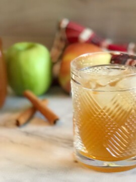 Homemade Moonshine, Homemade Moonshine With Grain Alcohol, Apple Pie Moonshine, Everclear Apple Pie Moonshine