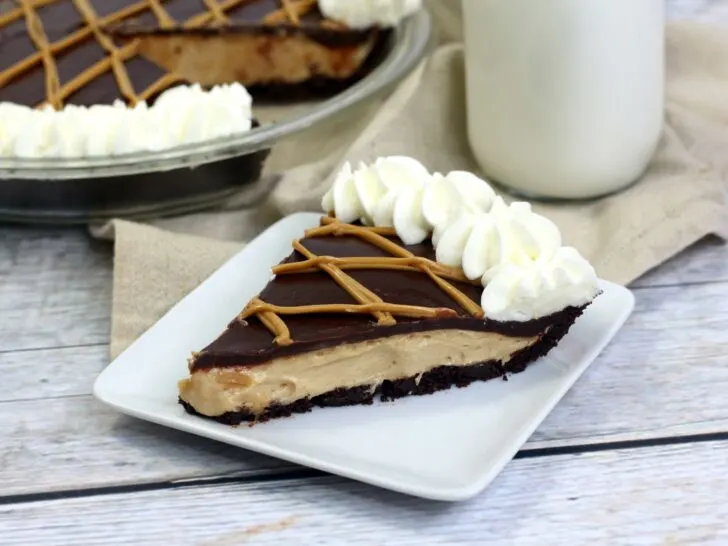 No Bake Peanut Butter Pie, Peanut Butter Pie With Chocolate Ganache Topping, Easy Peanut Butter Pie Recipe