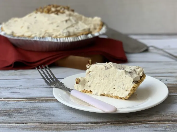 No-Bake Creamy Pecan Pie Recipe