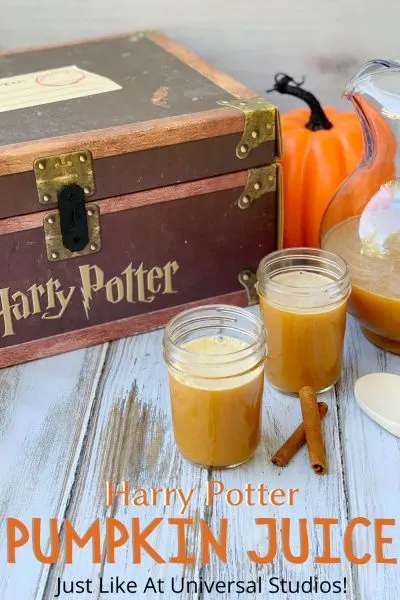 This non-alcoholic pumpkin juice recipe is just like what they drink in Harry Potter Books (and serve at Universal Studios parks)! It's sweet and savory with fall flavors - just blended and serve. #HarryPotter #HalloweenDrinks #HalloweenPartyIdeas #PumpkinJuice 