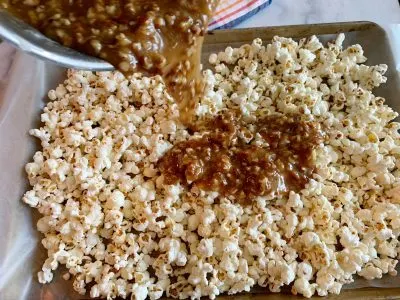 How to make maple popcorn, easy maple popcorn recipe