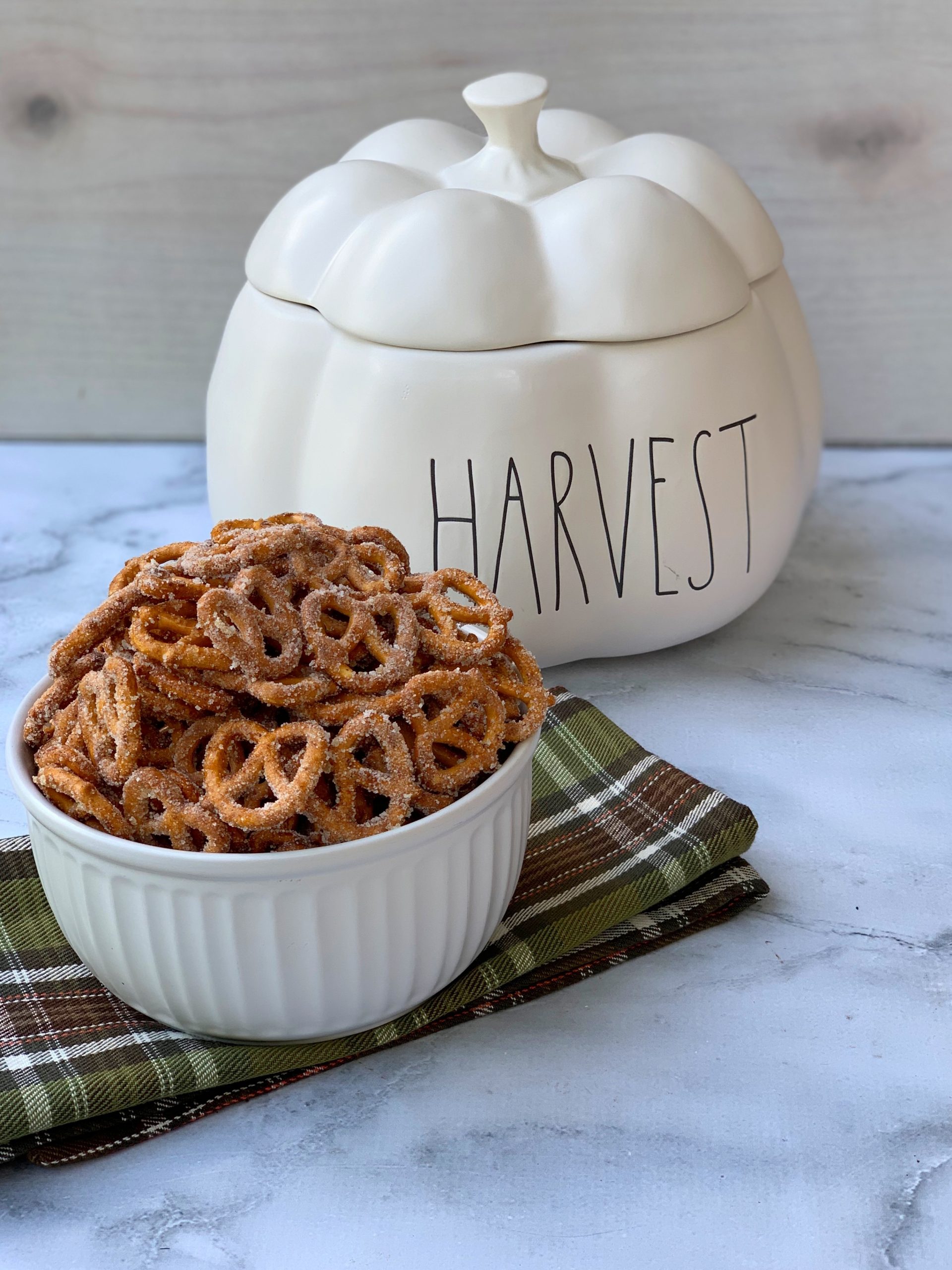 Pumpkin Spice Pretzels Recipe The Addictive Fall Snack