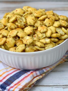 Spicy Oyster Crackers Recipe, Easy Spicy Oyster Crackers Recipe
