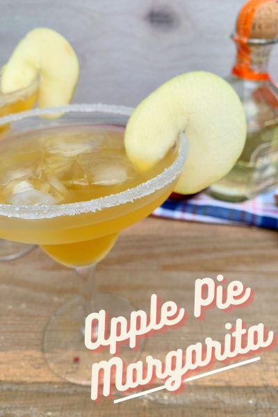 Enjoy the refreshing flavors of fall, with this Apple Pie Margarita. Using tequila and fresh apple cider, this is an absolute must make for fall! #MargaritaRecipe #Margaritas #ApplePie #FallCocktailRecipe #Cocktail