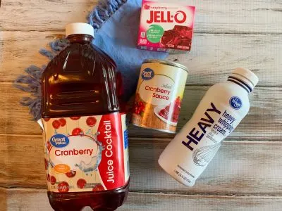 Ingredient list photo: juice, jellied, heavy whipping cream and gelatin 