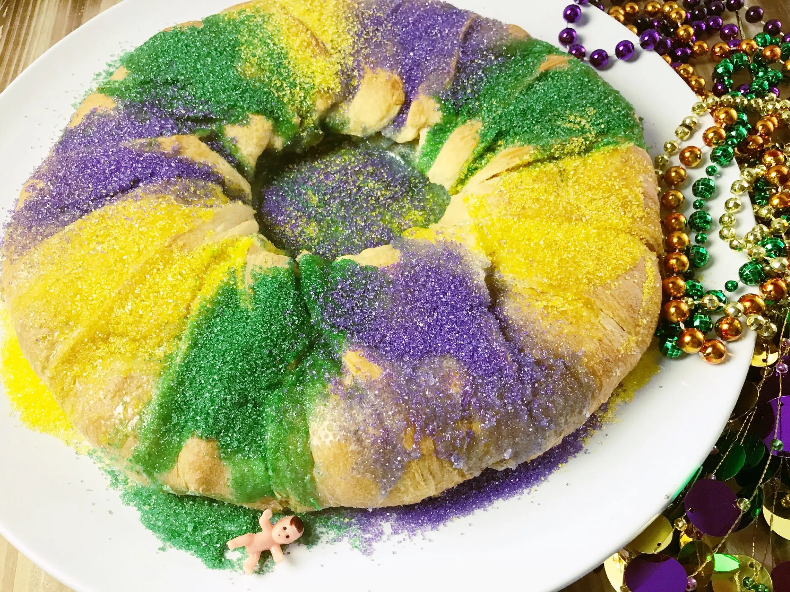 Easy Crescent Roll King Cake Recipe