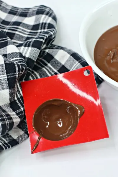 Making Hot Chocolate Bombs