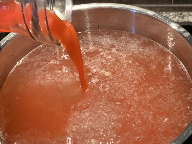 Easy Strawberry Lemonade Moonshine Recipe (With Everclear)