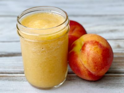 How to make homemade peach puree for cocktails and drinks
