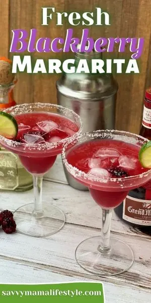 This fresh blackberry margarita recipe is made with reposed tequila, orange liqueur, muddled blackberries and fresh lime juice. It's an amazing and refreshing summer cocktail. #BlackberryMargarita #BlackberryCocktail