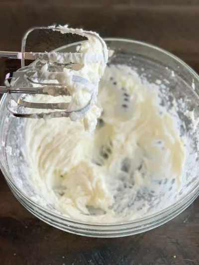 Making Lemon Buttercream Frosting