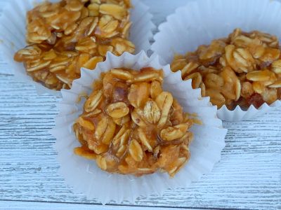 Easy no-bake cookies Easy no-bake cookies