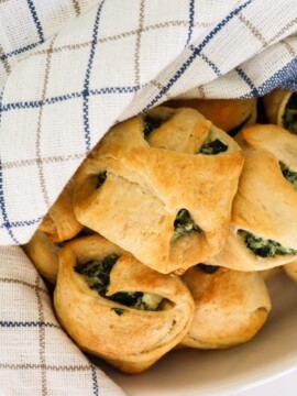Spinach Crescent Roll Appetizer For Christmas