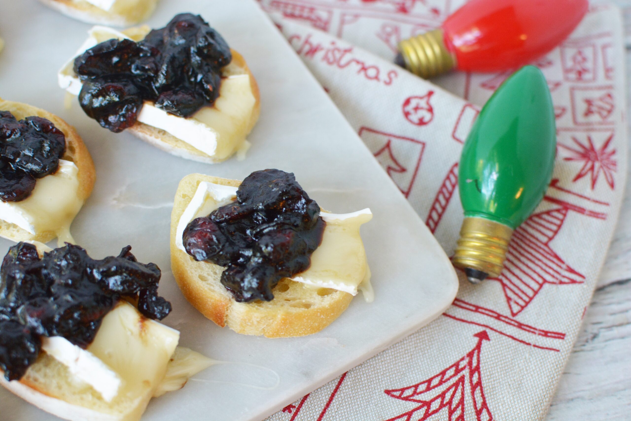 Cranberry Brie Crostini Holiday Appetizer