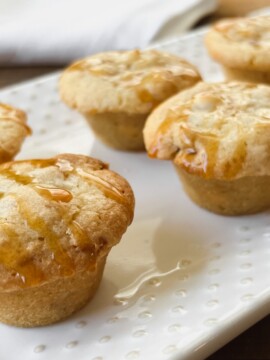 White Chocolate Macadamia Nut Cookie Cups Recipe