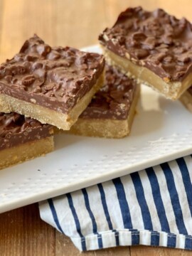 Crunchy Chocolate Peanut Butter Dessert Bars