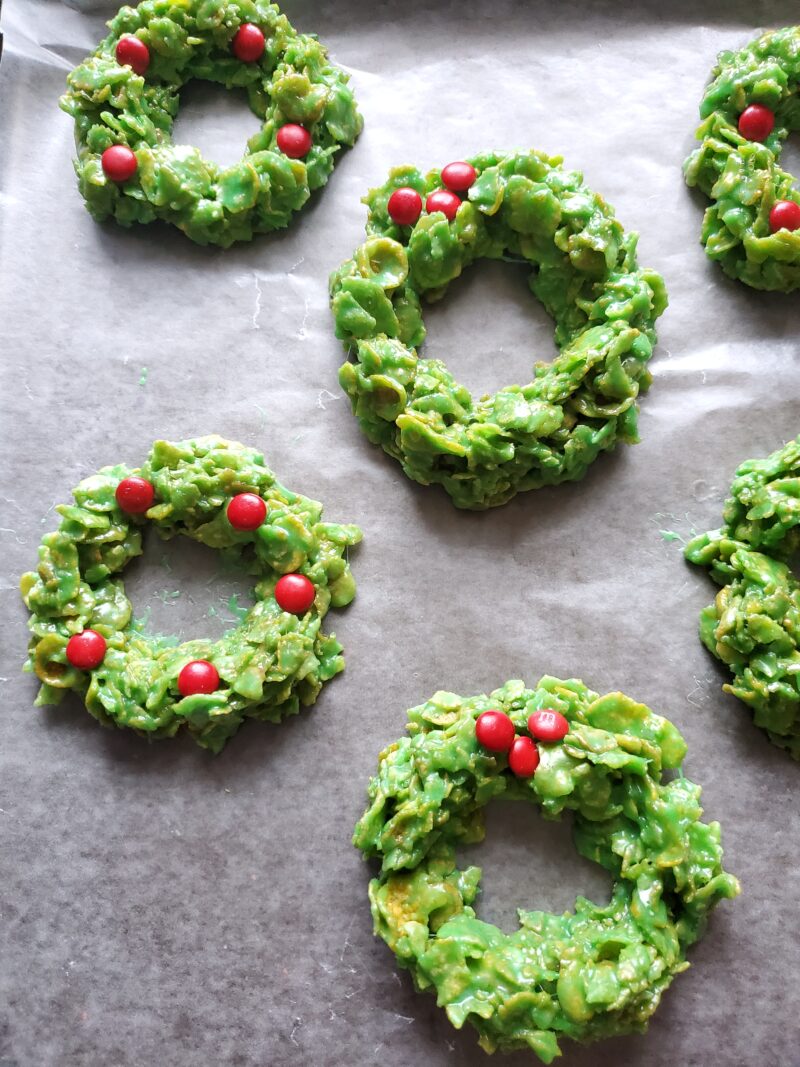 Christmas Wreath Cookies No-Bake
