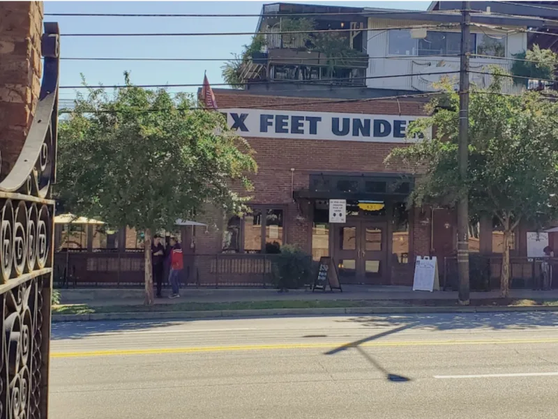 Six Feet Under Restaurant in Atlanta