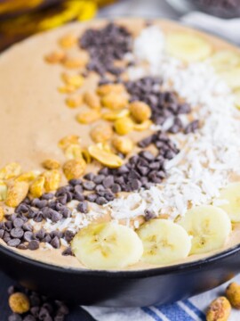 Chocolate Peanut Butter Smoothie Bowl Recipe