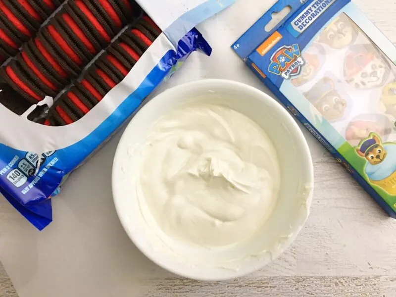 Melted Candy Melts in white