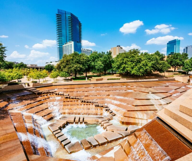 Fort Worth Water Garden is one of the best places to visit in texas