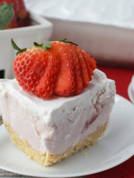Frozen Strawberry Delight Dessert Recipe