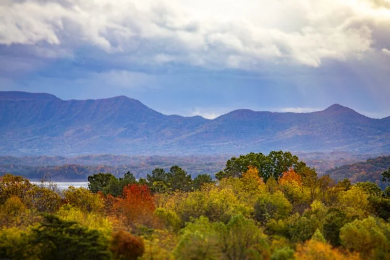 Sevierville is a Tennessee city that offers historic charm alongside thrilling fun.