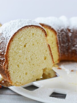 Old-Fashioned Sour Cream Bundt Cake Recipe